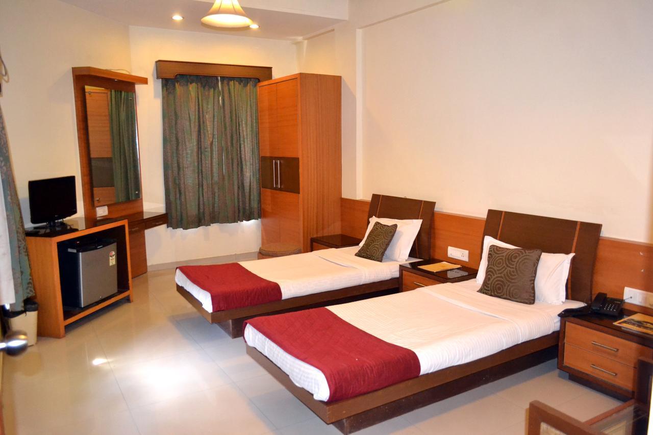 Jaffer Bhai'S Brickland Hotel Panchgani Eksteriør billede